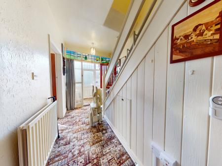 4 bedroom Semi-detached house for sale in Deyncourt Road, Fallings Park, Wolverhampton, WV10