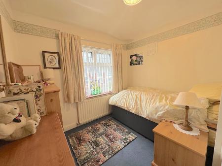 4 bedroom Semi-detached house for sale in Deyncourt Road, Fallings Park, Wolverhampton, WV10