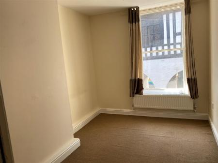 2 bedroom Flat to let in High Street, Bridgnorth, WV16