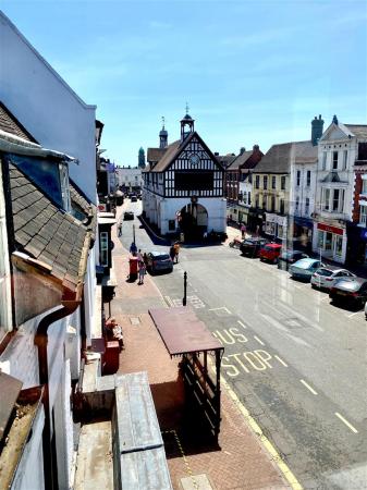 2 bedroom Flat to let in High Street, Bridgnorth, WV16