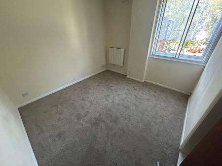 2 bedroom Flat to let in Compton Road, Wolverhampton, WV3