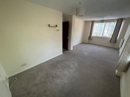 2 bedroom Flat to let in Compton Road, Wolverhampton, WV3