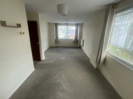 2 bedroom Flat to let in Compton Road, Wolverhampton, WV3
