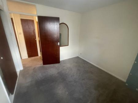 2 bedroom Flat to let in Compton Road, Wolverhampton, WV3