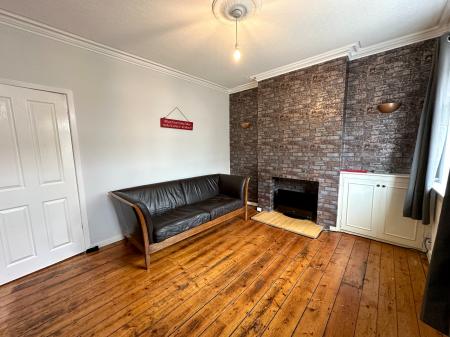 2 bedroom Terraced House for sale in Milton Road, Fallings Park, Wolverhampton, WV10