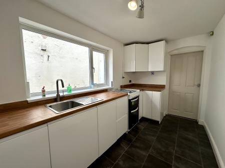 2 bedroom Terraced House for sale in Milton Road, Fallings Park, Wolverhampton, WV10