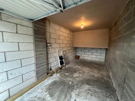 3 bedroom Semi-detached house for sale in Grayling Walk, Heath Town, Wolverhampton, WV10