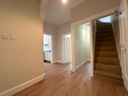 2 bedroom Flat for sale in Tettenhall Road, Tettenhall, Wolverhampton, WV6