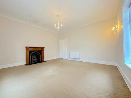 2 bedroom Flat for sale in Tettenhall Road, Tettenhall, Wolverhampton, WV6