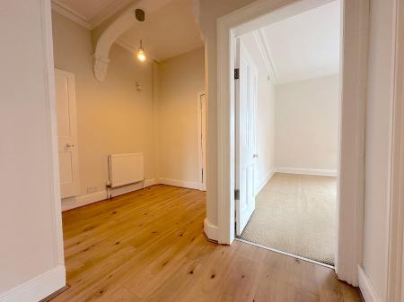 2 bedroom Flat for sale in Tettenhall Road, Tettenhall, Wolverhampton, WV6