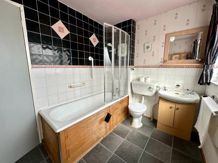3 bedroom Detached house for sale in Denmead Drive, Wolverhampton, WV11