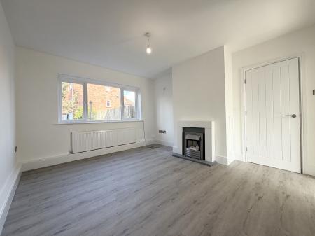 1 bedroom Flat to let in Ridge Lane, Wednesfield, WV11