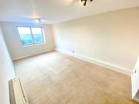 2 bedroom Apartment to let in Gomer Street, Willenhall, WV13