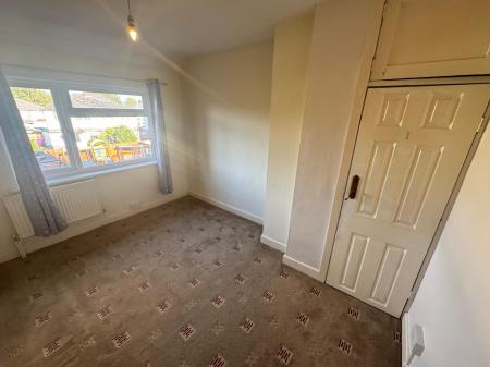 2 bedroom Semi-detached house to let in Wood End Road, Wolverhampton, WV11