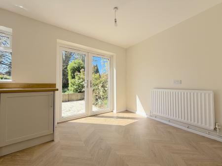 3 bedroom Semi-detached house for sale in Beechwood Avenue, Wednesfield, Wolverhampton, WV11