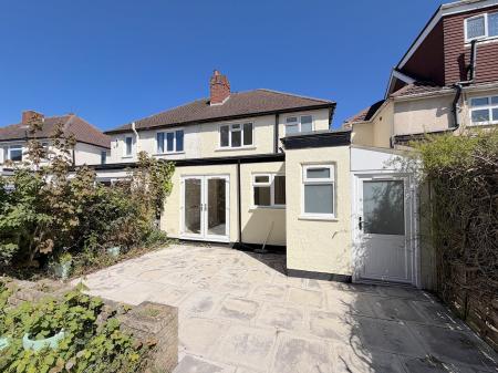 3 bedroom Semi-detached house for sale in Beechwood Avenue, Wednesfield, Wolverhampton, WV11