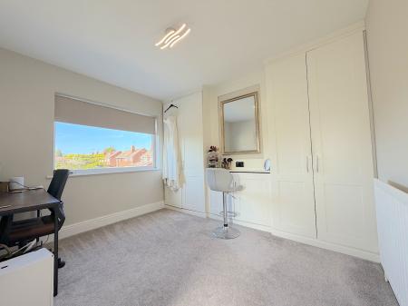 3 bedroom Semi-detached house for sale in Lincoln Avenue, Willenhall, Wolverhampton, WV13