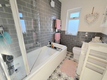 3 bedroom Semi-detached house for sale in Lincoln Avenue, Willenhall, Wolverhampton, WV13
