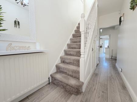 3 bedroom Semi-detached house for sale in Lincoln Avenue, Willenhall, Wolverhampton, WV13