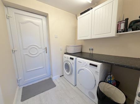 3 bedroom Semi-detached house for sale in Lincoln Avenue, Willenhall, Wolverhampton, WV13