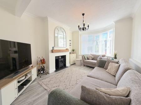 3 bedroom Semi-detached house for sale in Lincoln Avenue, Willenhall, Wolverhampton, WV13