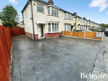 3 bedroom Semi-detached house to let in Mount Road, Willenhall, WV13