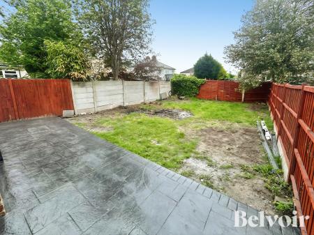 3 bedroom Semi-detached house to let in Mount Road, Willenhall, WV13