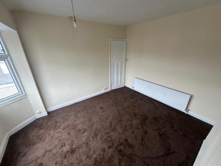 3 bedroom Semi-detached house to let in Mount Road, Willenhall, WV13
