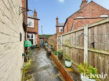 3 bedroom Semi-detached house for sale in James Street, Willenhall, Wolverhampton, WV13