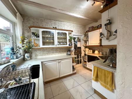 3 bedroom Semi-detached house for sale in James Street, Willenhall, Wolverhampton, WV13