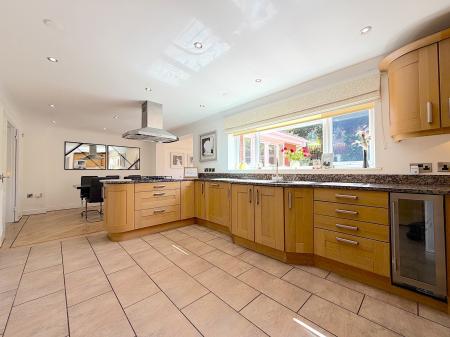 4 bedroom Detached house for sale in Buttermere Drive, Essington