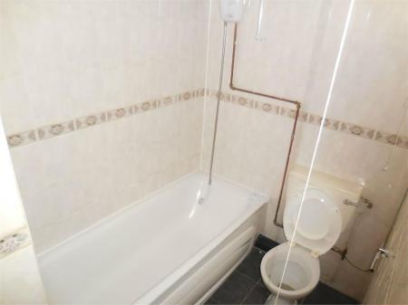 2 bedroom Flat to let in Stafford Street, Willenhall, WV13