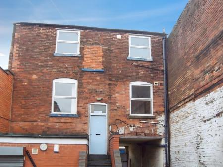 2 bedroom Flat to let in Stafford Street, Willenhall, WV13