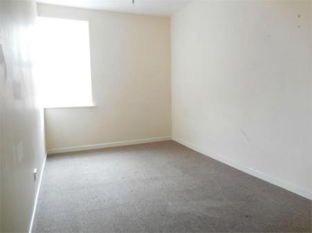 2 bedroom Flat to let in Stafford Street, Willenhall, WV13