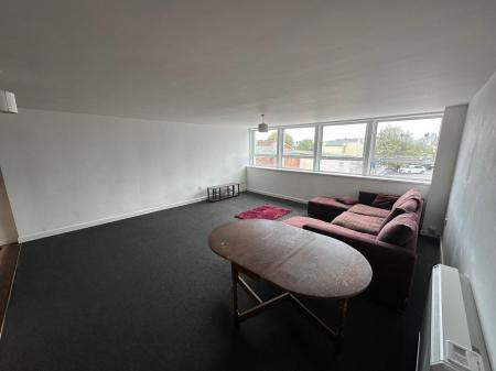 1 bedroom Flat to let in Dudley Street, Sedgley, DY3