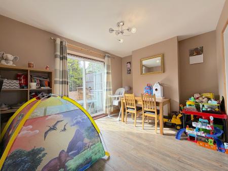 3 bedroom Semi-detached house for sale in Griffiths Drive, Wednesfield, Wolverhampton, WV11