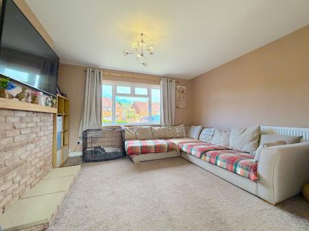 3 bedroom Semi-detached house for sale in Griffiths Drive, Wednesfield, Wolverhampton, WV11