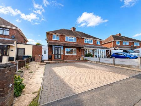 3 bedroom Semi-detached house for sale in Griffiths Drive, Wednesfield, Wolverhampton, WV11