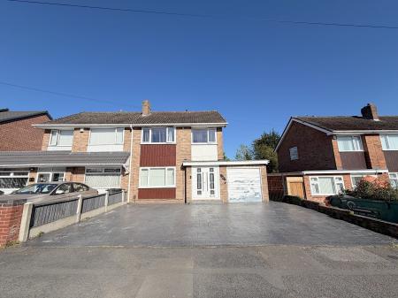 3 bedroom Semi-detached house for sale in Elizabeth Avenue, Blakenhall, Wolverhampton, WV4