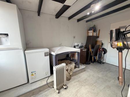 3 bedroom Semi-detached house for sale in Duckhouse Road, Wednesfield, Wolverhampton, WV11