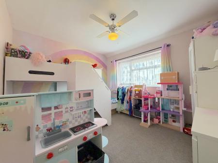 3 bedroom Semi-detached house for sale in Duckhouse Road, Wednesfield, Wolverhampton, WV11
