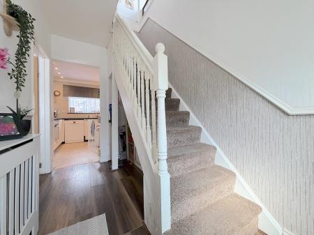 3 bedroom Semi-detached house for sale in Duckhouse Road, Wednesfield, Wolverhampton, WV11