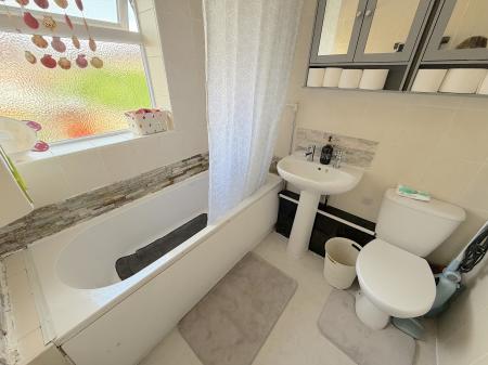3 bedroom Semi-detached house for sale in Duckhouse Road, Wednesfield, Wolverhampton, WV11