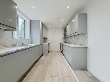 3 bedroom Semi-detached house for sale in Wolverhampton Road East, Parkfields, Wolverhampton, WV4