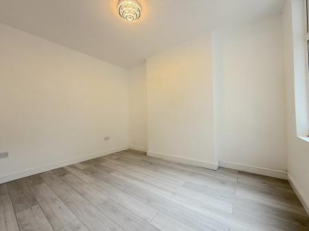 3 bedroom Semi-detached house for sale in Wolverhampton Road East, Parkfields, Wolverhampton, WV4