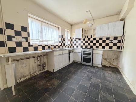 2 bedroom End of terrace house for sale in Wood Avenue, Wednesfield, Wolverhampton, WV11