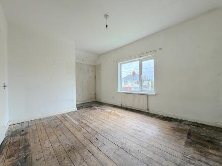 2 bedroom End of terrace house for sale in Wood Avenue, Wednesfield, Wolverhampton, WV11