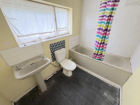 2 bedroom End of terrace house for sale in Wood Avenue, Wednesfield, Wolverhampton, WV11