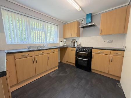 1 bedroom Flat for sale in Oxford Street, Bilston, Wolverhampton, WV14