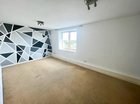 2 bedroom Apartment to let in Gomer Street, Willenhall, WV13